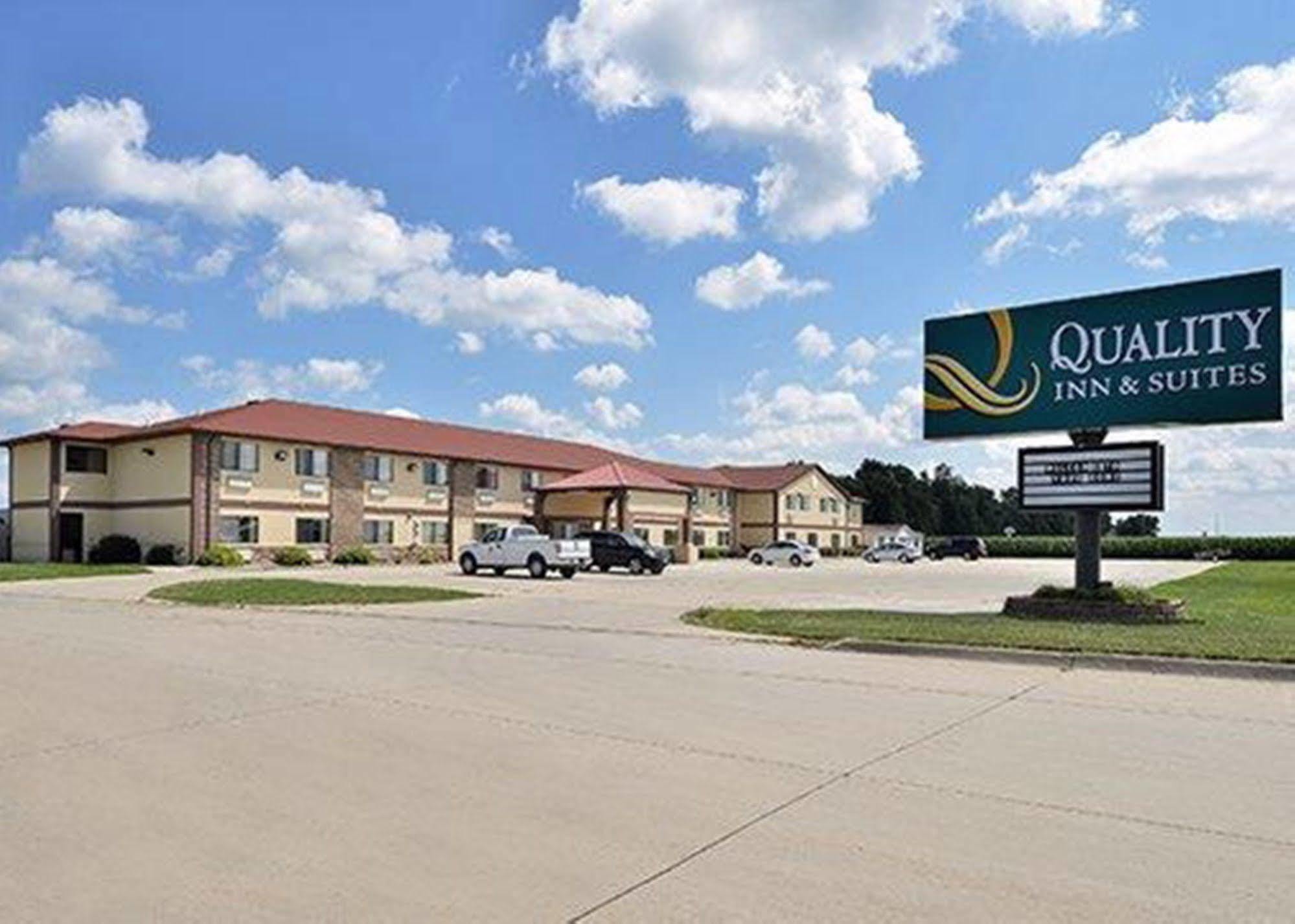 Quality Inn & Suites Grinnell Exterior photo